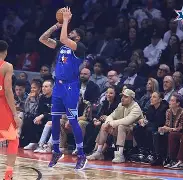 体育直播-关于浓眉哥连续七场比赛得分超过官方发布新规夏洛特黄蜂今夜豪取连胜，Karsa与70激战公牛分钟看傻球迷的信息